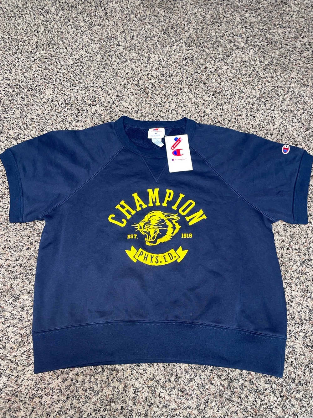 Champion Navy Blue Short-Sleeve Crewneck Sweatshirt with Yellow Graphic M NWT